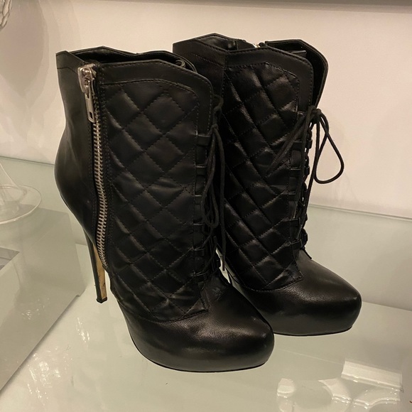 Bebe quilted lace up booties. - Picture 4 of 7